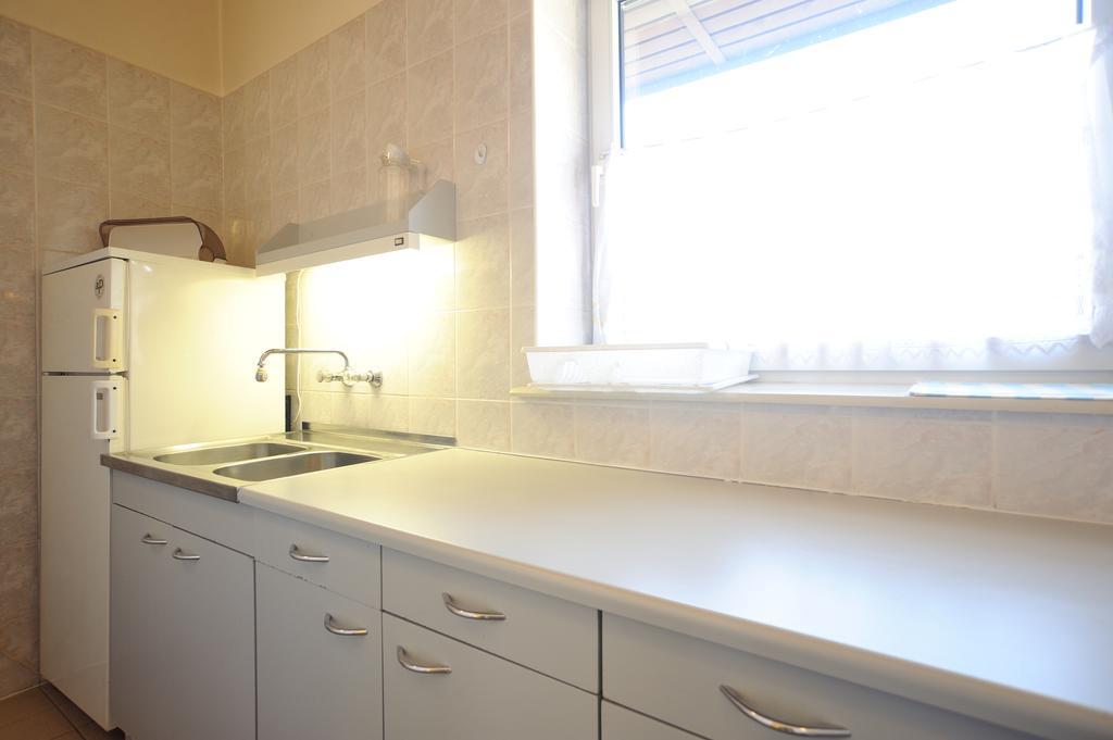 Relaks Domki pod Górą Żar Miedzybrodzie Zywieckie Habitación foto